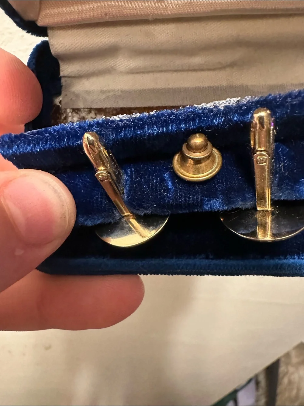 Classic Gold-Tone Starburst Cufflink and Stud Set with Red Accents